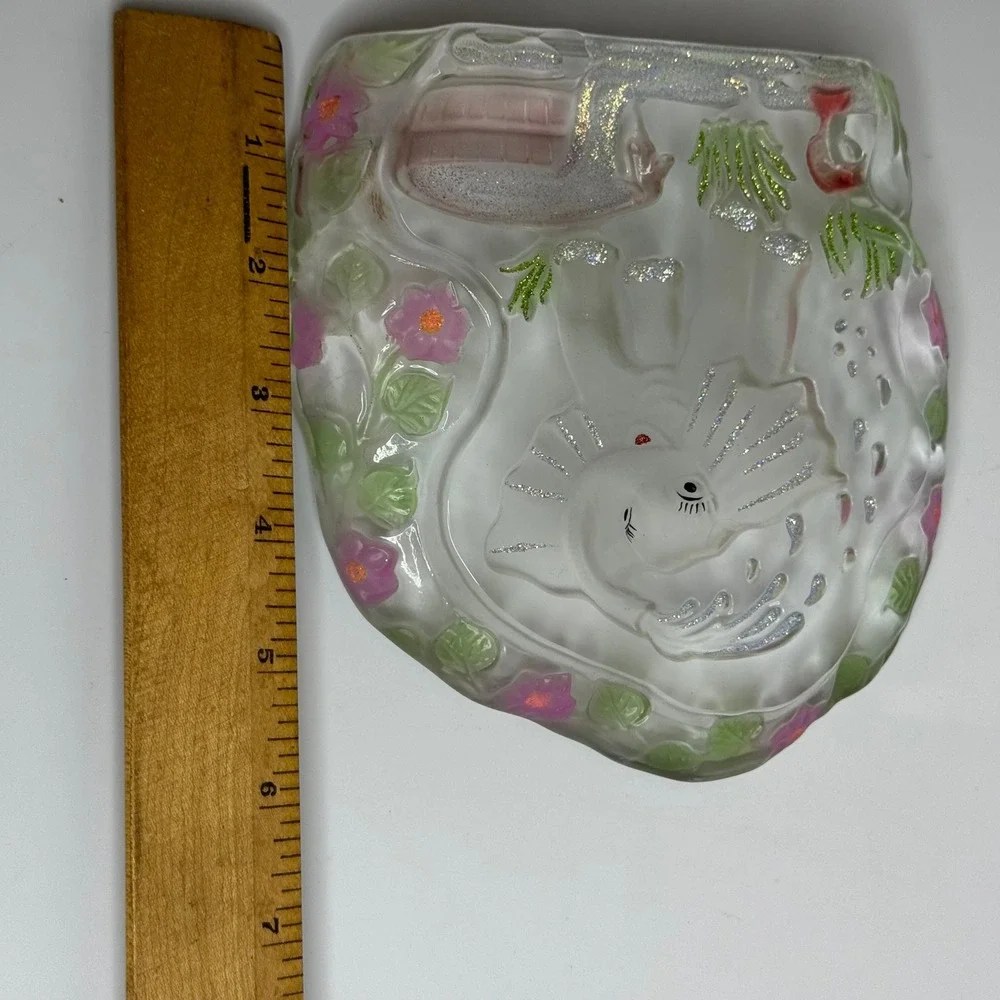 Clear Glass Elephant Figurine With‎ Flowers and Glitter Accent Made in China